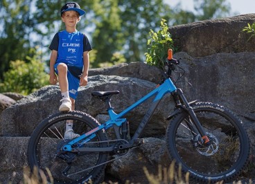 VELO ELECTRIQUE ENFANT  >135 cm
